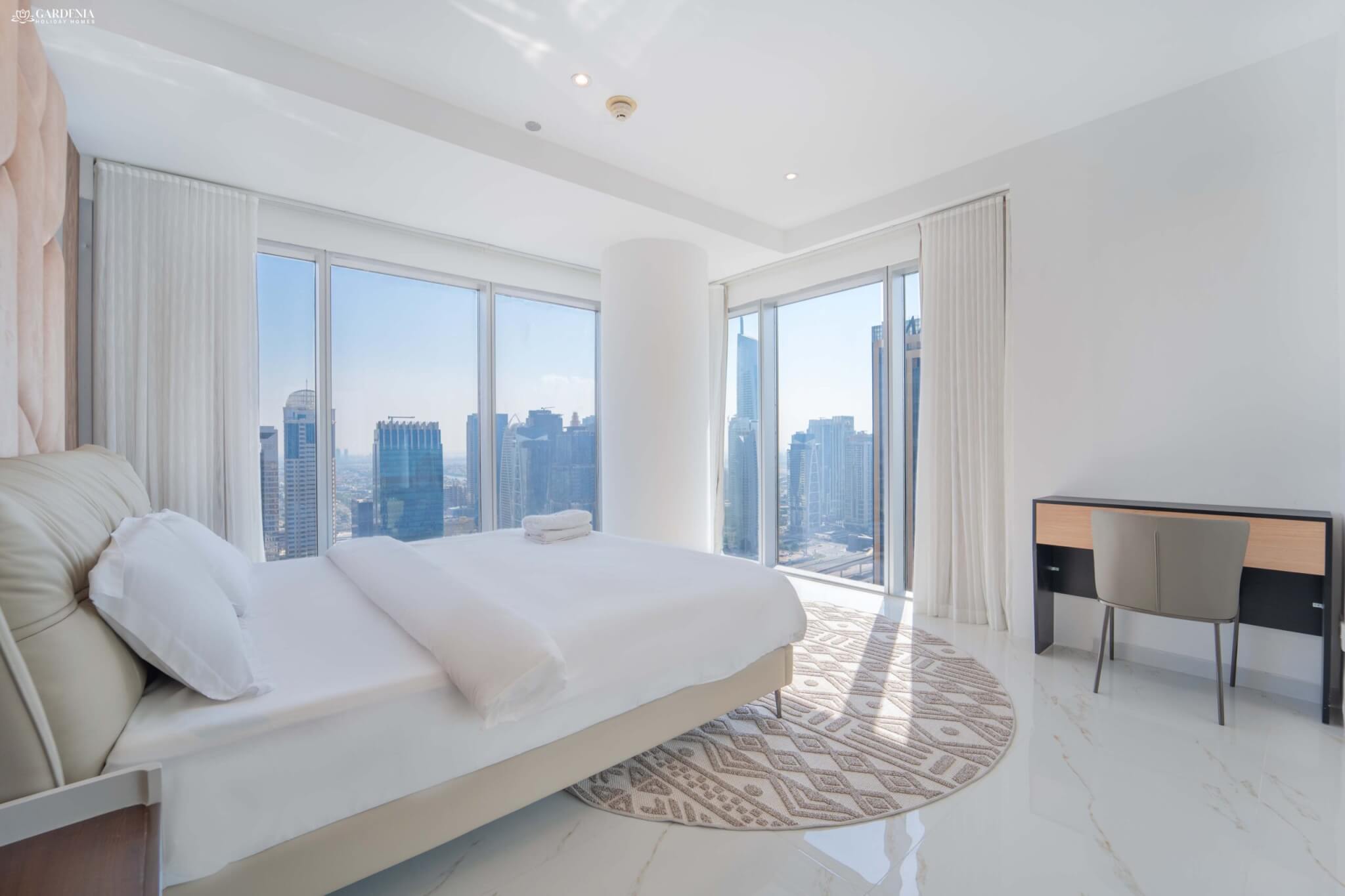 Luxurious 1 bedroom apartment in Address Marina JW Marriott with sleek interiors and expansive views of Dubai Marina